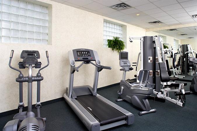 Four Points By Sheraton Toronto Lakeshore Съоръжения снимка