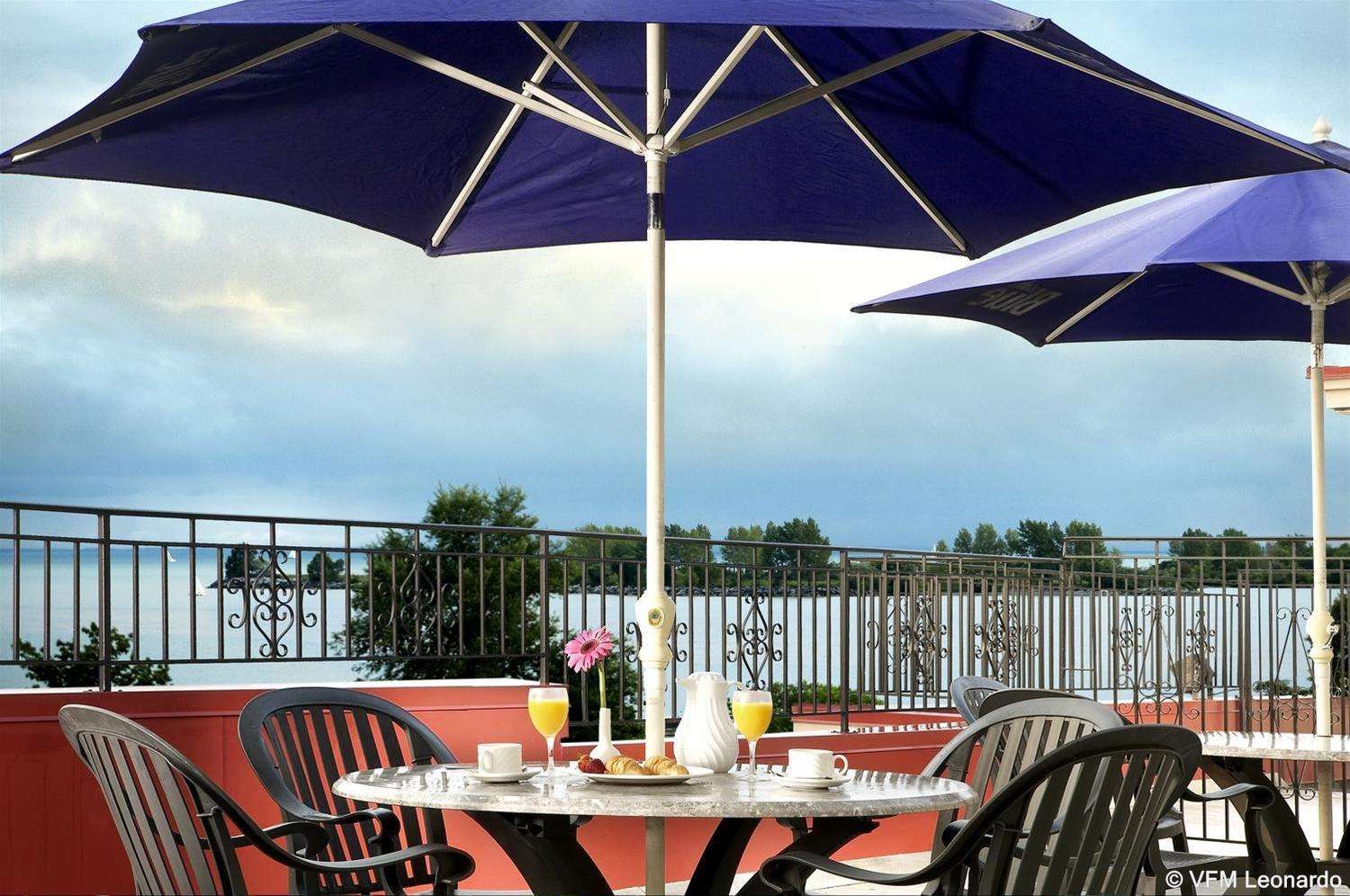 Four Points By Sheraton Toronto Lakeshore Ресторант снимка