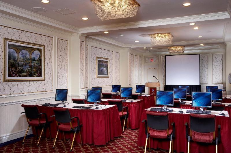 Four Points By Sheraton Toronto Lakeshore Съоръжения снимка
